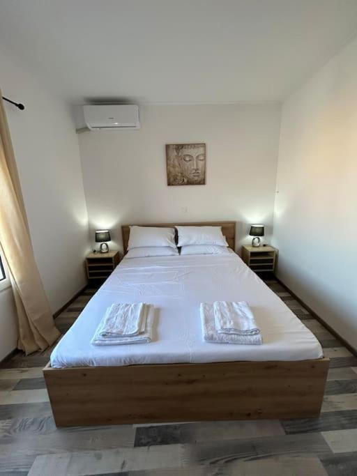 μοντέρνο σπίτι κοντά στον κέντρο της πόλης! Holiday home